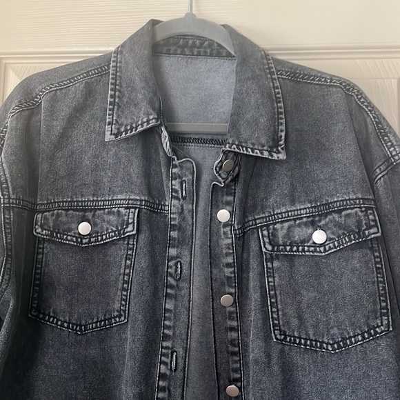 Black oversized jacket - Picture 3 of 6